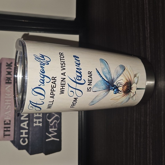 Dragonfly 20 oz tumbler with lid new - Picture 1 of 4